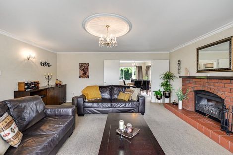 Photo of property in 43 Chedworth Avenue, Chedworth, Hamilton, 3210