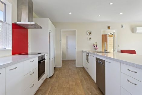 Photo of property in 2 Stonebridge Lane, Oxford, 7430