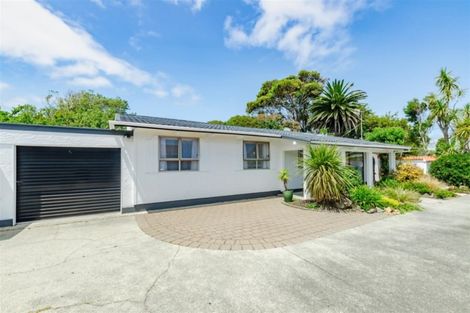 Photo of property in 32a Mahana Road, Paraparaumu Beach, Paraparaumu, 5032