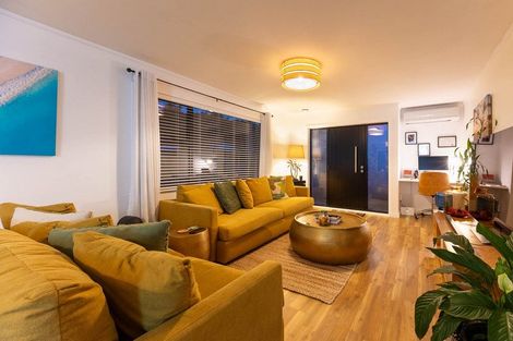 Photo of property in 127 Tilley Road, Paekakariki, 5034