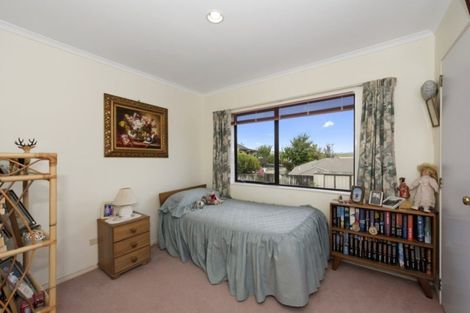 Photo of property in 7 Silhouette Way, Western Heights, Hamilton, 3200