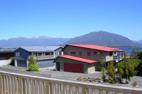 Photo of property in 7 Ranui Place, Moana, 7872