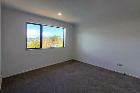 Photo of property in 1/2 Maxwelton Drive, Mairangi Bay, Auckland, 0630