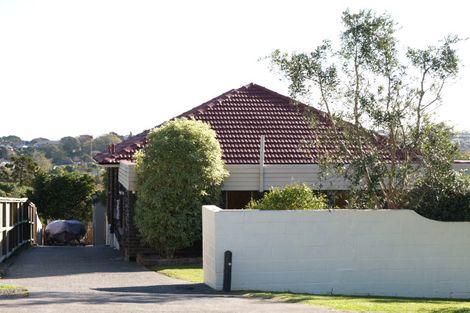 Photo of property in 118 Litten Road, Cockle Bay, Auckland, 2014