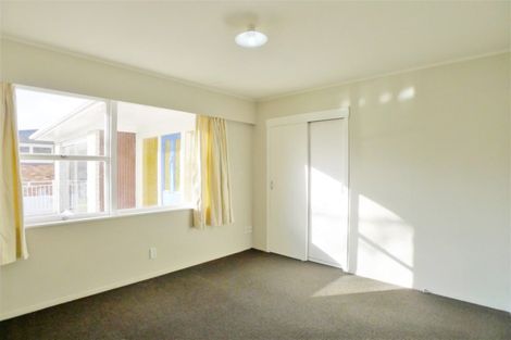 Photo of property in 1 Iorangi Place, Hillpark, Auckland, 2102