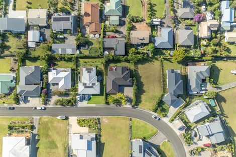 Photo of property in 11 Christine Drive, Coopers Beach, 0420