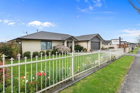 Photo of property in 24 Fairway Drive, Morrinsville, 3300