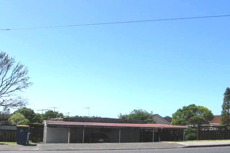 Photo of property in 2/83 Birkdale Road, Birkdale, Auckland, 0626