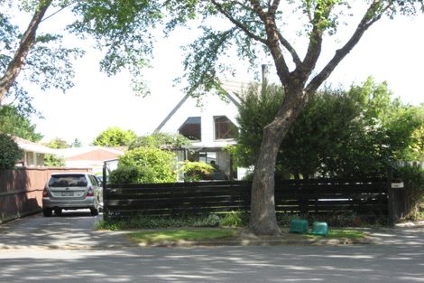 Photo of property in 12 Betula Place, Parklands, Christchurch, 8083