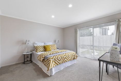 Photo of property in 1 Poaka Avenue, Takanini, 2112