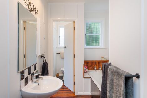 Photo of property in 37 Mangahao Road, Pahiatua, 4910