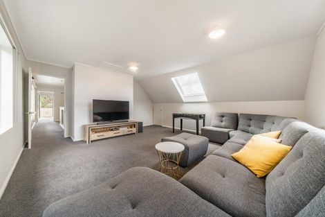 Photo of property in 7 Carlow Grove, Birchville, Upper Hutt, 5018