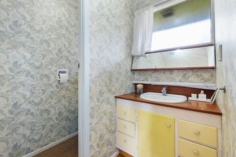 Photo of property in 1 Elizabeth Place, Mairangi Bay, Auckland, 0630