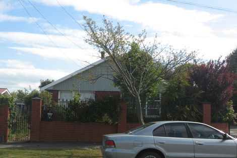 Photo of property in 23 Wychwood Crescent, Bishopdale, Christchurch, 8053