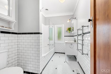 Photo of property in 67 Norton Park Avenue, Fairfield, Lower Hutt, 5011