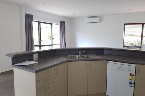 Photo of property in 820/12 Northcross Drive, Oteha, Auckland, 0632