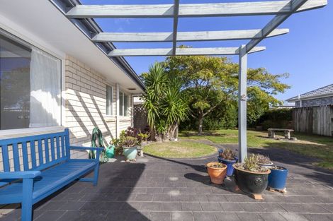 Photo of property in 2 Crown Hill, Paraparaumu, 5032