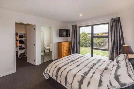 Photo of property in 76 Shadbolt Lane, Rolleston, 7614