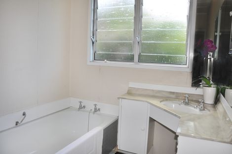 Photo of property in 398 Leigh Road, Whangateau, Warkworth, 0985