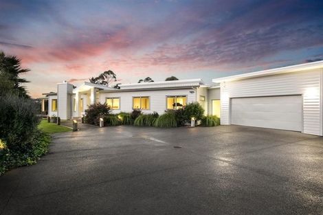 Photo of property in 1225 East Coast Road, Redvale, Albany, 0794