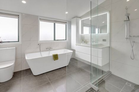 Photo of property in 2/14 Travers Place, Northpark, Auckland, 2013