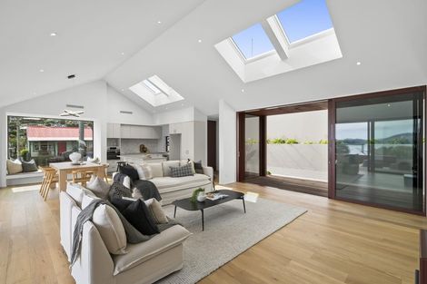 Photo of property in 1/42 Canterbury Street, Lyttelton, 8082