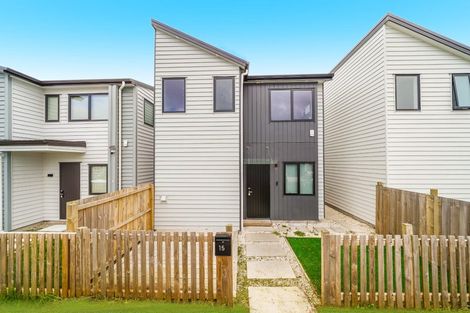 Photo of property in 15 Te Kaapia Road, Papakura, 2110