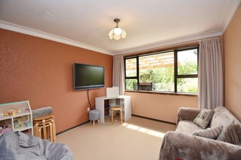Photo of property in 16 Taiepa Road, Otatara, Invercargill, 9879