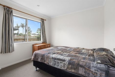 Photo of property in 22 Glennandrew Drive, Half Moon Bay, Auckland, 2012