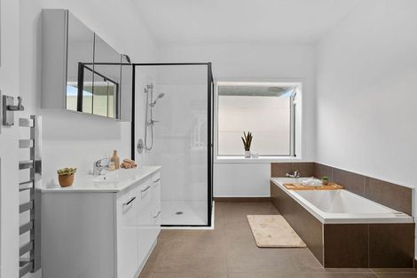 Photo of property in 115 Kerrs Road, Avonside, Christchurch, 8061