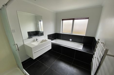 Photo of property in 64 Magellan Rise, Flagstaff, Hamilton, 3210