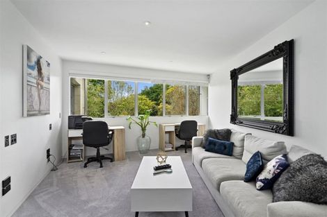 Photo of property in 8 Saint Barnabas Lane, Fendalton, Christchurch, 8052