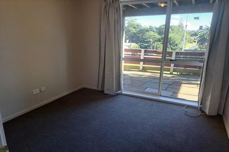 Photo of property in 100 Barrys Road, Glendene, Auckland, 0602