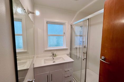 Photo of property in 56 Christmas Road, Manurewa, Auckland, 2102