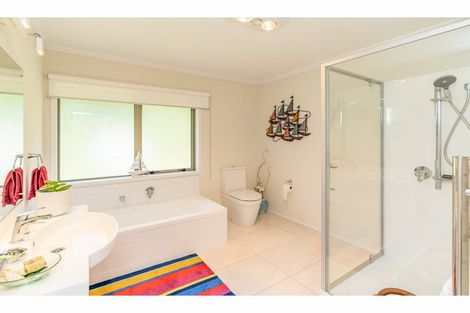 Photo of property in 20 Access Heights, Kerikeri, 0230