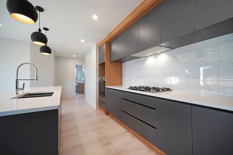 Photo of property in 19 Cronshaw Road, Karaka, 2113