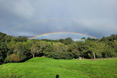 Photo of property in 1581 Carrington Road, Hurworth, New Plymouth, 4371