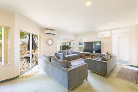 Photo of property in 6 Ellerslie Place, Taradale, Napier, 4112