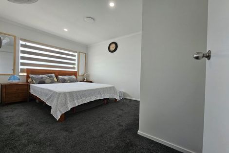 Photo of property in 40 Whareatua Avenue, Takanini, 2112