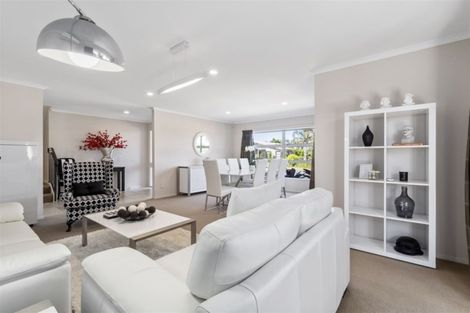 Photo of property in 25 Pine Harbour Parade, Beachlands, Auckland, 2018