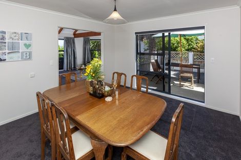 Photo of property in 83 Kakariki Grove, Waikanae, 5036