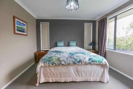 Photo of property in 39 Bevington Street, Avonhead, Christchurch, 8042