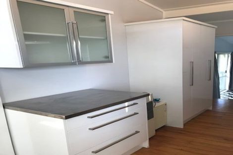 Photo of property in 9 John Gill Road, Cockle Bay, Auckland, 2014