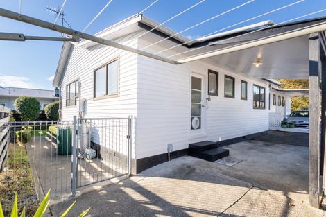 Photo of property in 2/8 Murray Street, Wallaceville, Upper Hutt, 5018
