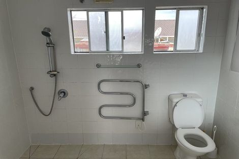 Photo of property in 47 Tirimoana Road, Te Atatu South, Auckland, 0602