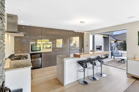 Photo of property in 12 De Bettencor Place, Mount Pisa, Cromwell, 9383