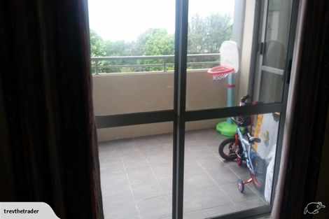 Photo of property in Morning Star Units, 3h/19 Morning Star Place, Mount Albert, Auckland, 1025