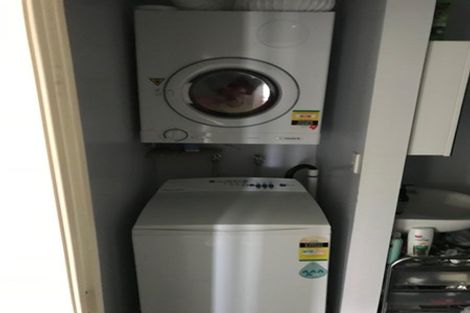 Photo of property in 22 Lerwick Terrace, Melrose, Wellington, 6023