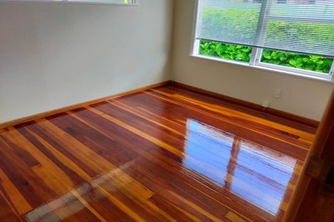 Photo of property in 1022 East Coast Road, Fairview Heights, Auckland, 0630