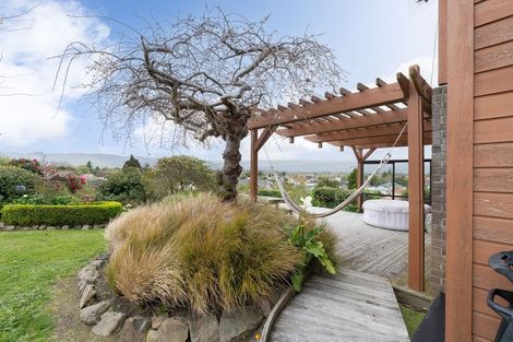 Photo of property in 27 Kawiu Road, Levin, 5510